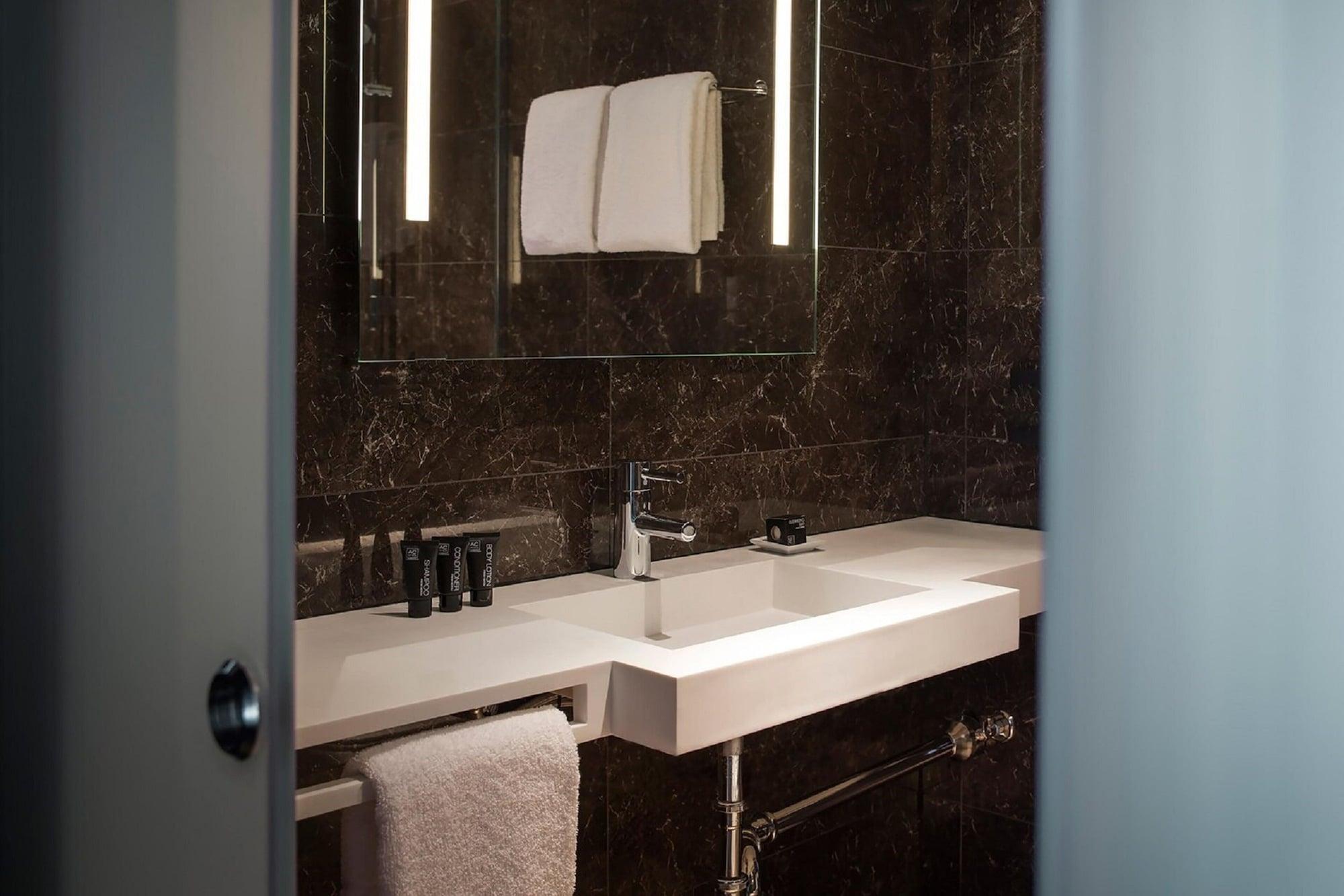 Ac Hotel By Marriott Santiago Cenco Costanera Dış mekan fotoğraf